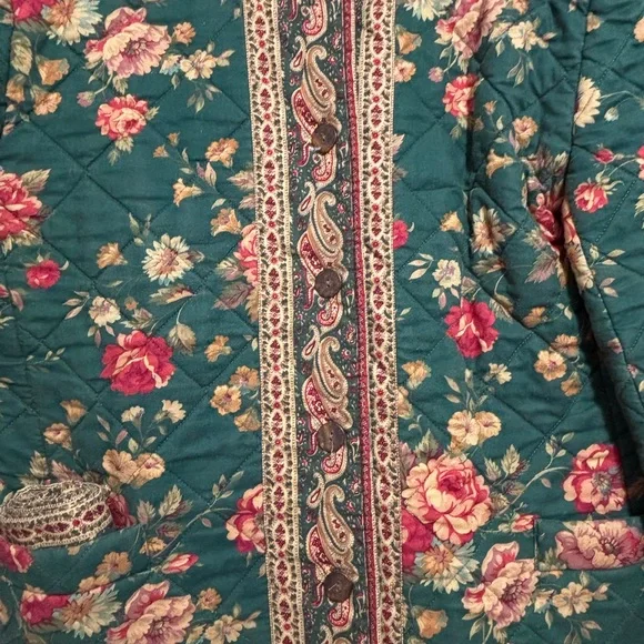 Vera Bradley Quilted Floral Boxy Jacket - Picture 4 of 9